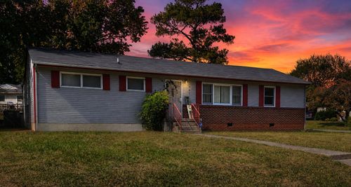 903 Sunny Dell Cir, Chattanooga, TN, 37412-3325 | Card Image