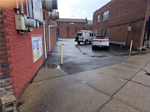 19-17 Grant Ave, Etna, PA, 15223-1887 | Card Image