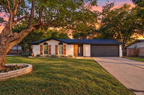 1003 E Dallas St, Mansfield, TX, 76063-2052 | Card Image