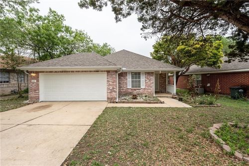1607 Greening Way, Leander, TX, 78641-8622 | Card Image