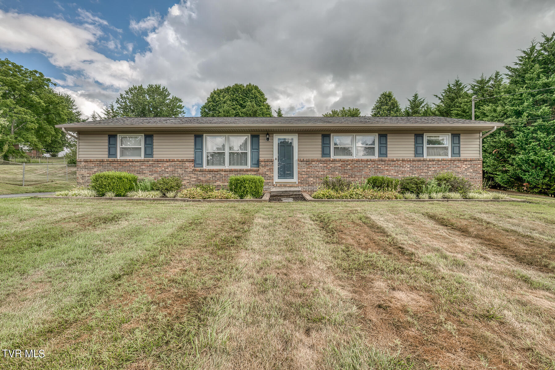 Shamrock Dr, Jonesborough, TN 37659