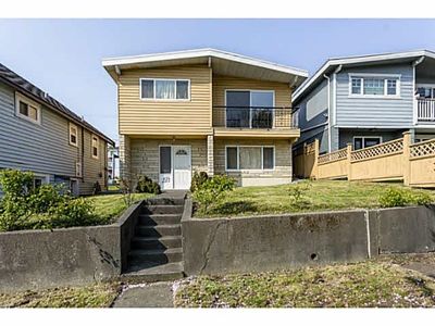 829 Se Marine Dr, House other with 5 bedrooms, 4 bathrooms and 3 parking in Vancouver BC | Image 1