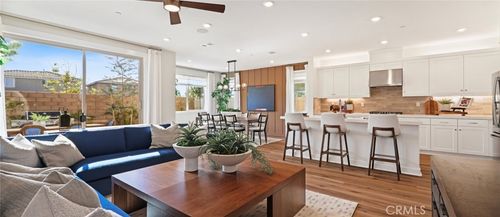 439 Snowdrop Ln, Santa Paula, CA, 93060-8059 | Card Image