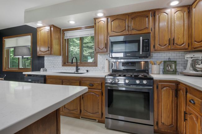 Kitchen | Image 10