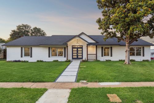 3849 Crown Shore Dr, Dallas, TX, 75244-7136 | Card Image