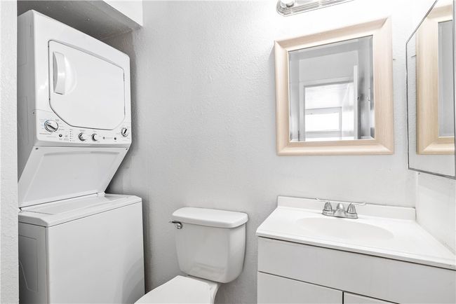 APT-16 - 3402 Ocean Dr, Condo with 2 bedrooms, 2 bathrooms and null parking in Corpus Christi TX | Image 13