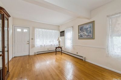 808 Virginia Avenue, House other with 3 bedrooms, 1 bathrooms and null parking in North Bellmore NY | Image 2