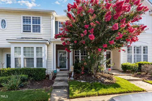 7648 Winners Edge St, Raleigh, NC, 27617-1928 | Card Image