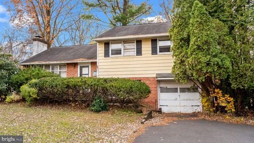 1536 Park Dr, Jamison, PA, 18929-1612 | Card Image