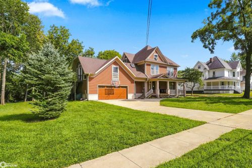 901 S Main St, Fairfield, IA, 52556-3840 | Card Image