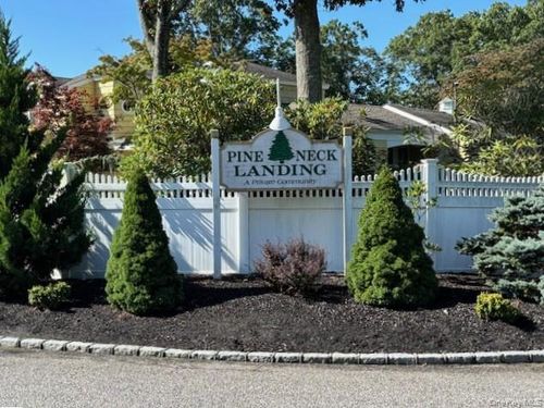 26 Canvasback Ln, East Quogue, NY, 11942-4825 | Card Image