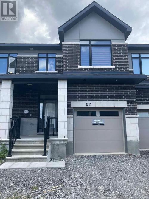 671 Rathburn Lane, Ottawa, ON, K1T0V9 | Card Image
