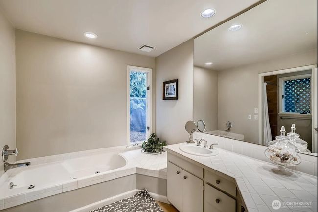8581 Hunts Point Ln, Home with 0 bedrooms, 0 bathrooms and null parking in Hunts Point WA | Image 36