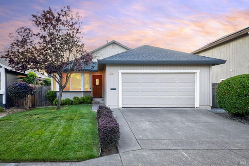 2429 Lemur St, Santa Rosa, CA, 95401-6744 | Card Image