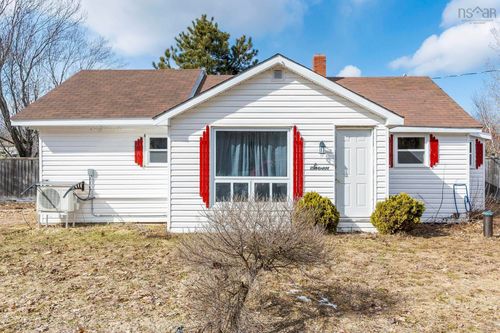 7 D'Ell Road, North Kentville, NS, B4N2Y2 | Card Image