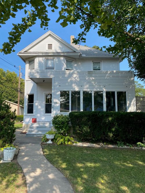 630 Bucklin St, La Salle, IL, 61301-2040 | Card Image