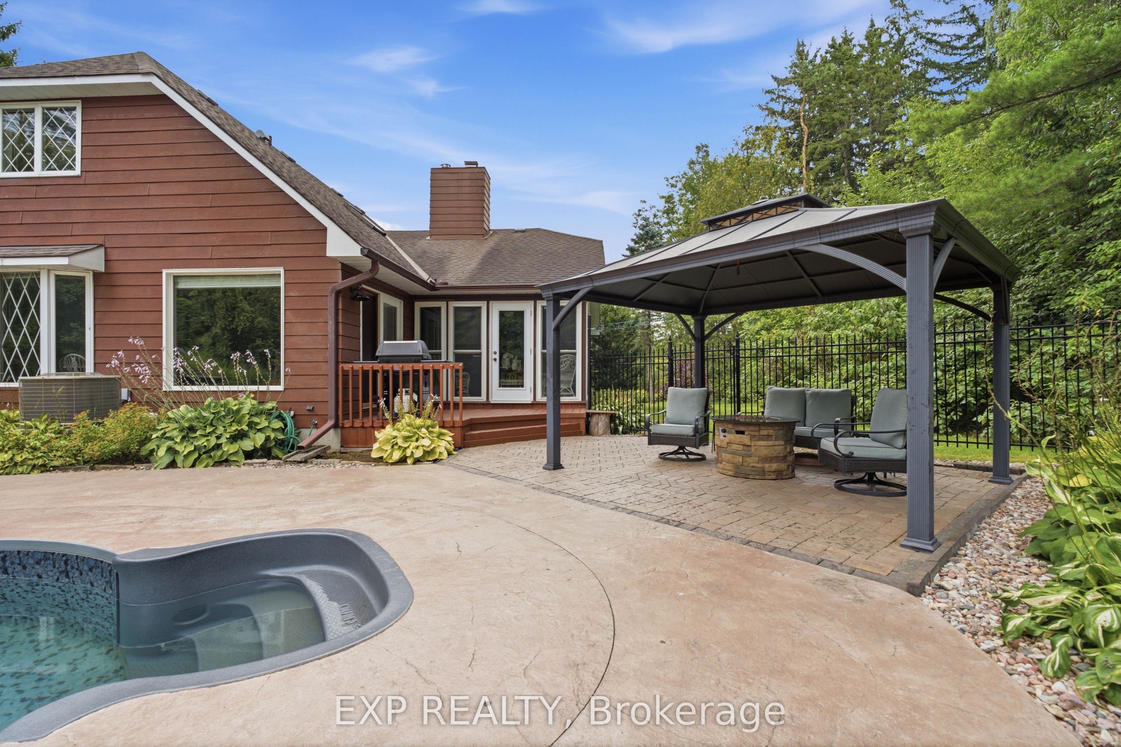 Residential in Orleans - Cumberland and Area 5