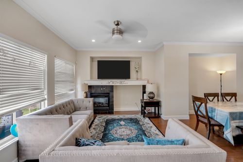 5942 165a St, Surrey, BC, V3S4N9 | Card Image