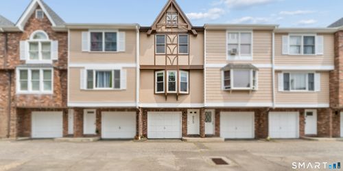 4-170 Wade St, Bridgeport, CT, 06604-1831 | Card Image