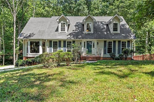 731 Barrington Park Cir, Kernersville, NC, 27284-9322 | Card Image