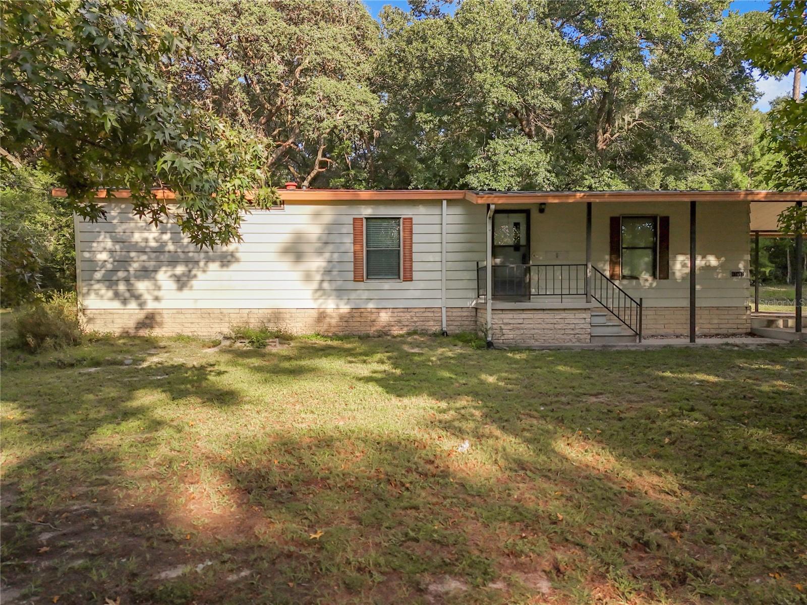 Poinsettia Rd, Altoona, FL 32702
