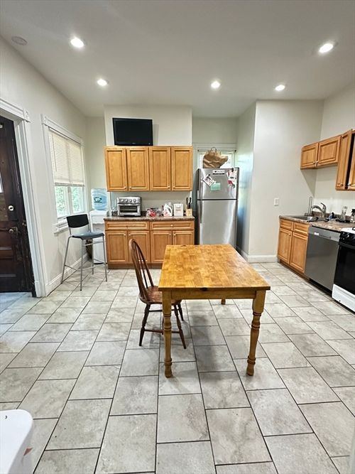 1-27 Orkney Rd, Boston, MA, 02135-7703 | Card Image