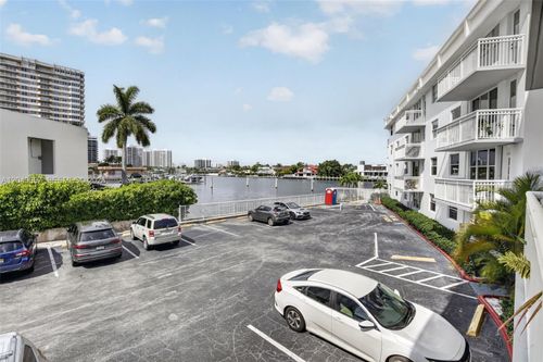 225-1913 S Ocean Dr, Hallandale Beach, FL, 33009-5957 | Card Image