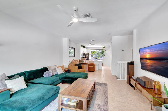1271 Via De Fossi, Townhouse with 3 bedrooms, 4 bathrooms and null parking in Boynton Beach FL | Image 9