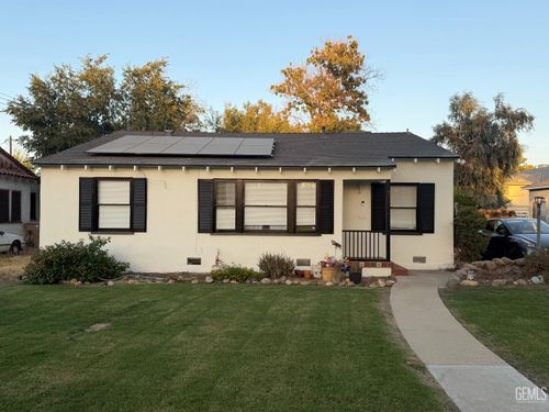 300 Holtby Rd, Bakersfield, CA, 93304-1964 | Card Image