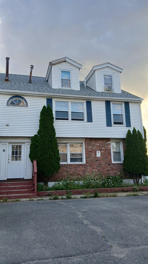 17-85 Brown Ave, Hampton, NH, 03842-2945 | Card Image