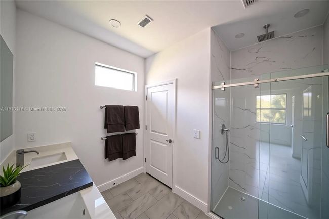 8045 Buttercup Cir, House other with 3 bedrooms, 3 bathrooms and null parking in Labelle FL | Image 7