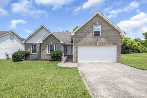 104 Cambridge Dr, Gallatin, TN, 37066-4214 | Card Image