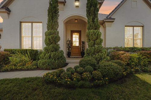 8609 Colina Ter, Benbrook, TX, 76126-1015 | Card Image