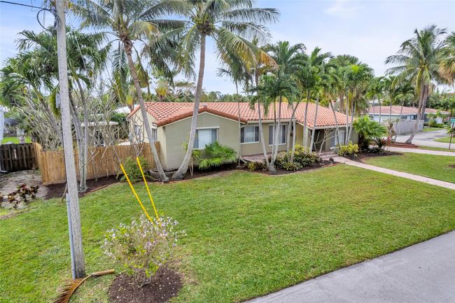 1800 Coral Gardens Dr, House other with 3 bedrooms, 2 bathrooms and null parking in Wilton Manors FL | Image 41