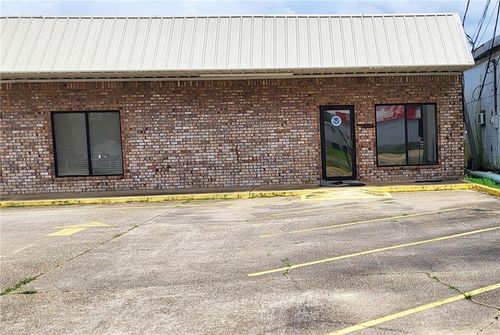 110 N Airline Ave, Gramercy, LA, 70052-3620 | Card Image