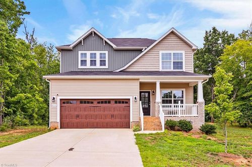 6511 Rogers Farm Rd, Pleasant Garden, NC, 27313-9729 | Card Image
