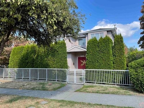 699 W 29th Ave, Vancouver, BC, V5Z2J1 | Card Image