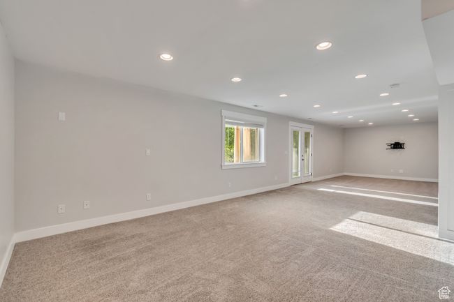 Basement Family room | Image 15