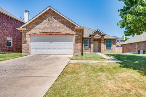 1913 Silver Leaf Dr, Little Elm, TX, 75068-5795 | Card Image