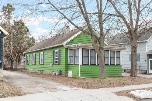 1230 Bay Shore Drive, OSHKOSH, WI, 54901 | Card Image