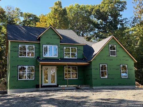 45 Maple Hill Dr, Millbrook, NY, 12545-6143 | Card Image