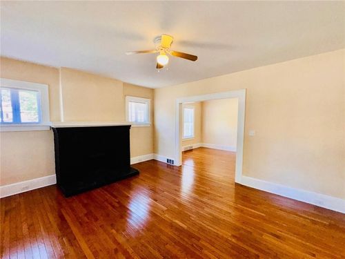880 Cascade Avenue Sw, atlanta, GA, 30311 | Card Image