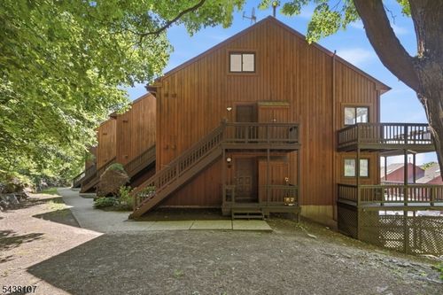 2-6 Brandywine Ct, Vernon, NJ, 07462-4545 | Card Image