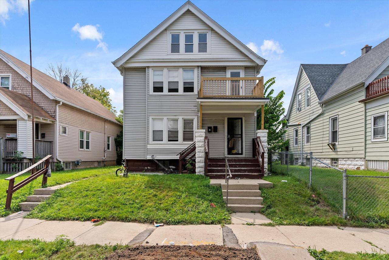 3rd St, Milwaukee, WI 53212