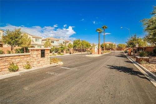 6884 Stonetrace St, Las Vegas, NV, 89148-5095 | Card Image