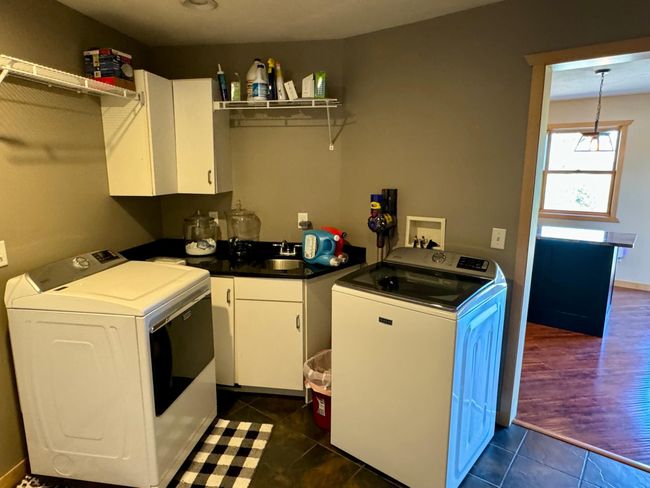 Main foor laundry | Image 26