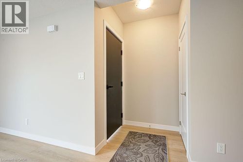 302-166 Astor Cres, New Hamburg, ON, N3A0G5 | Card Image