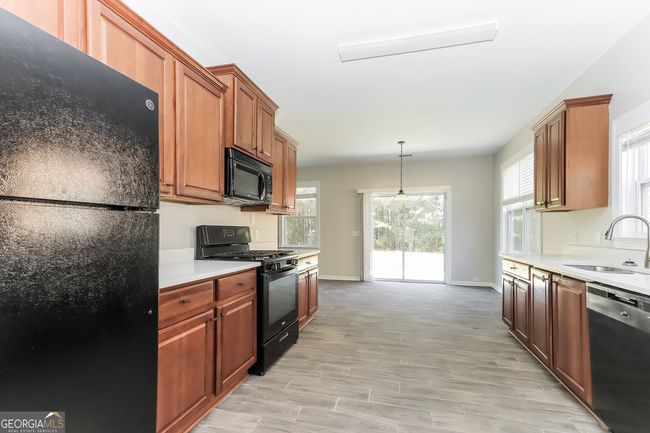 2520 Mockingbird Ln, House other with 5 bedrooms, 3 bathrooms and null parking in Locust Grove GA | Image 7