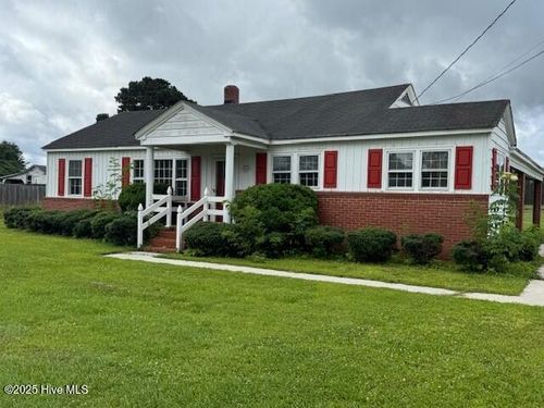 214 Nc Highway 561 E, Ahoskie, NC, 27910-8832 | Card Image