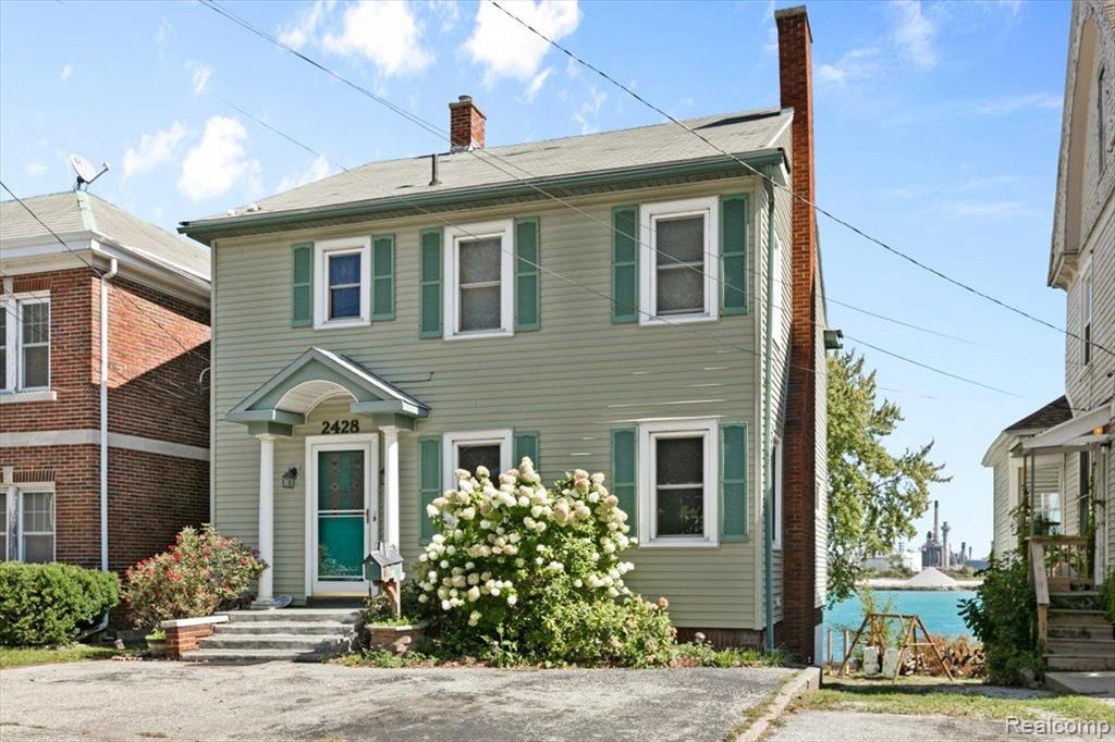 Military St, Port Huron, MI 48060